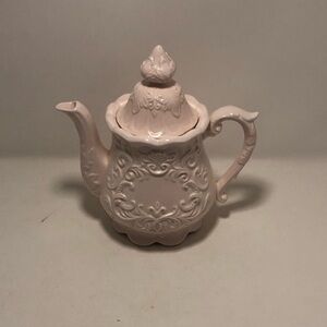 Elegant Pink Teapot Music Box